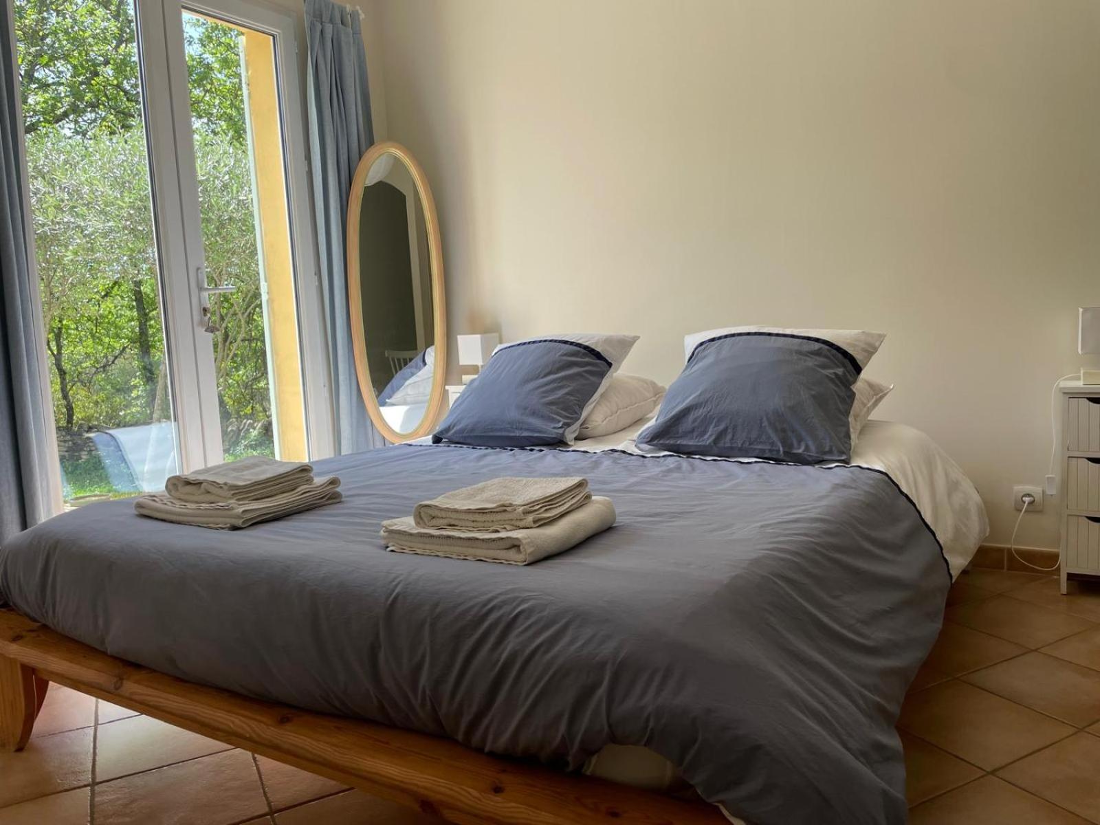 Bed and Breakfast Les Marguerites Vers-Pont-du-Gard Exterior foto